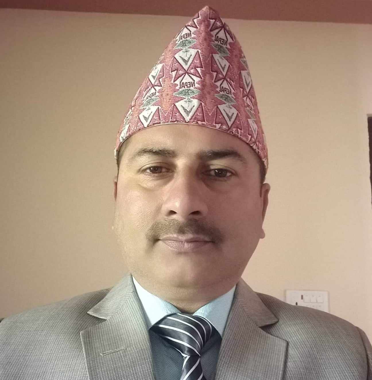प्रसासनिक सचिव 