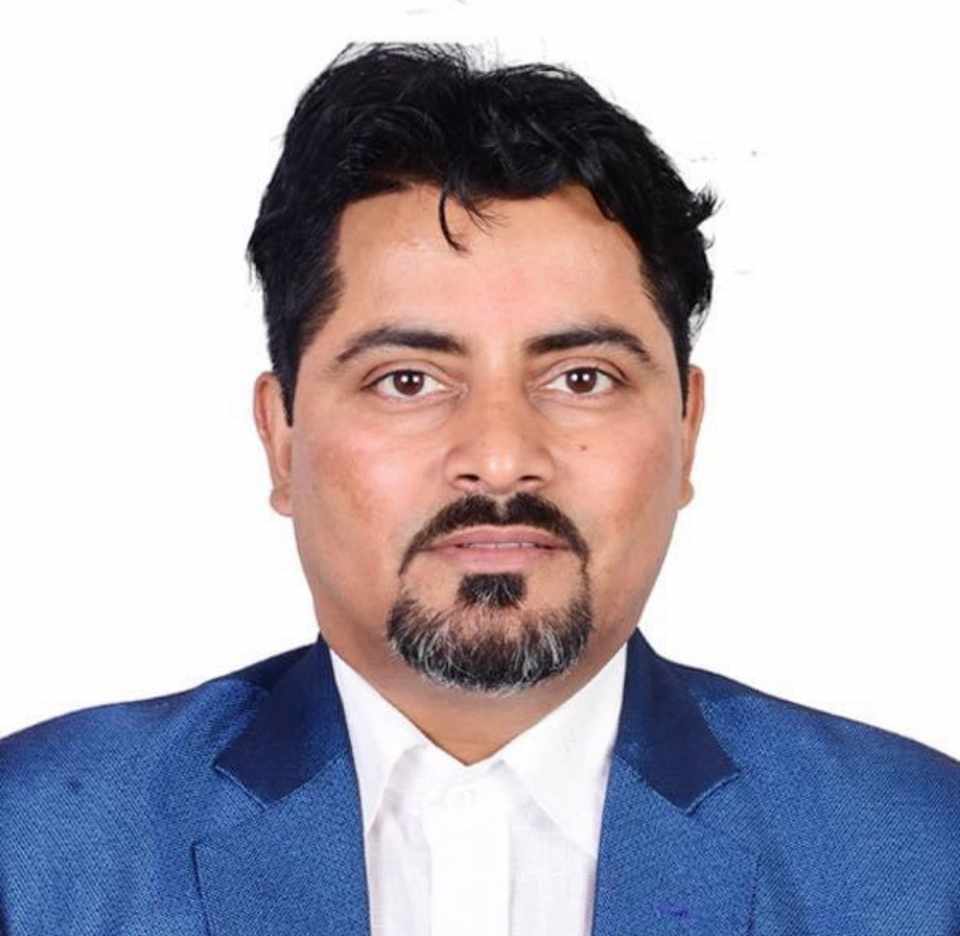 बरिष्ठ उपाध्यक्ष